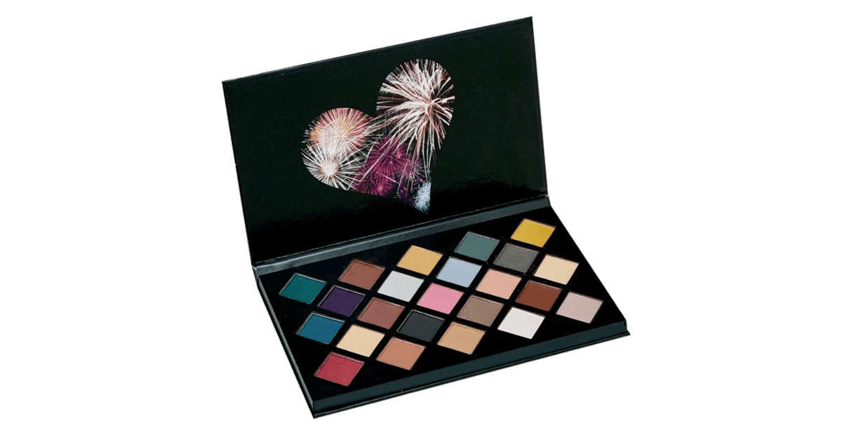 Rival de Loop Young Midnight Collection Matt Eyeshadow Palette by Klaudia mit K